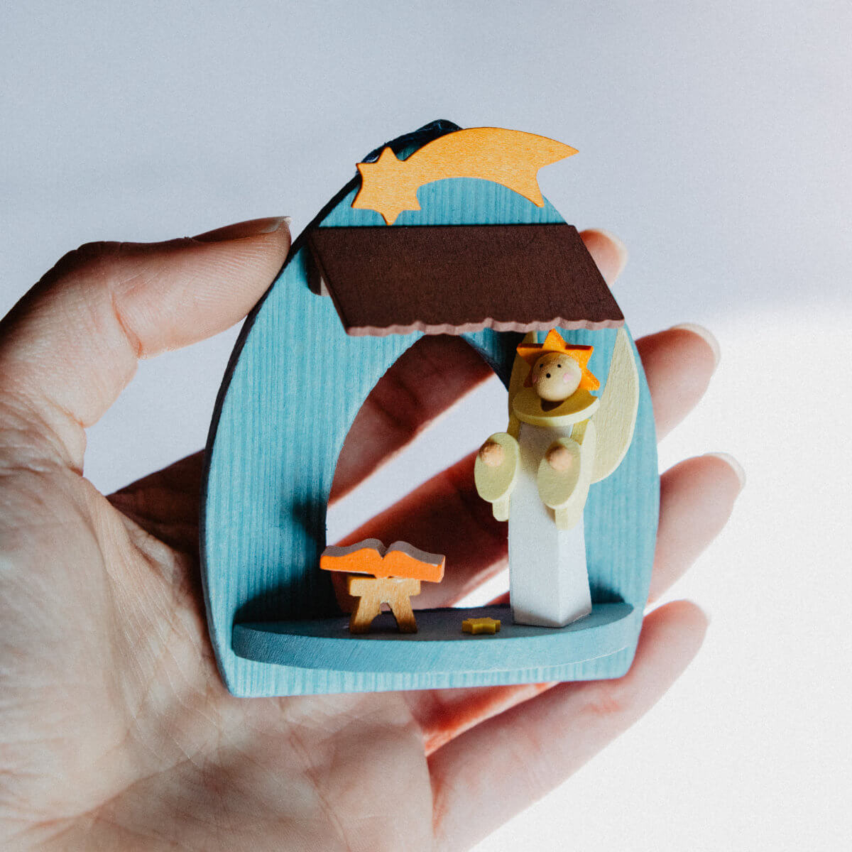 Krippe Christgeburt als Baumschmuck mit Balthasar