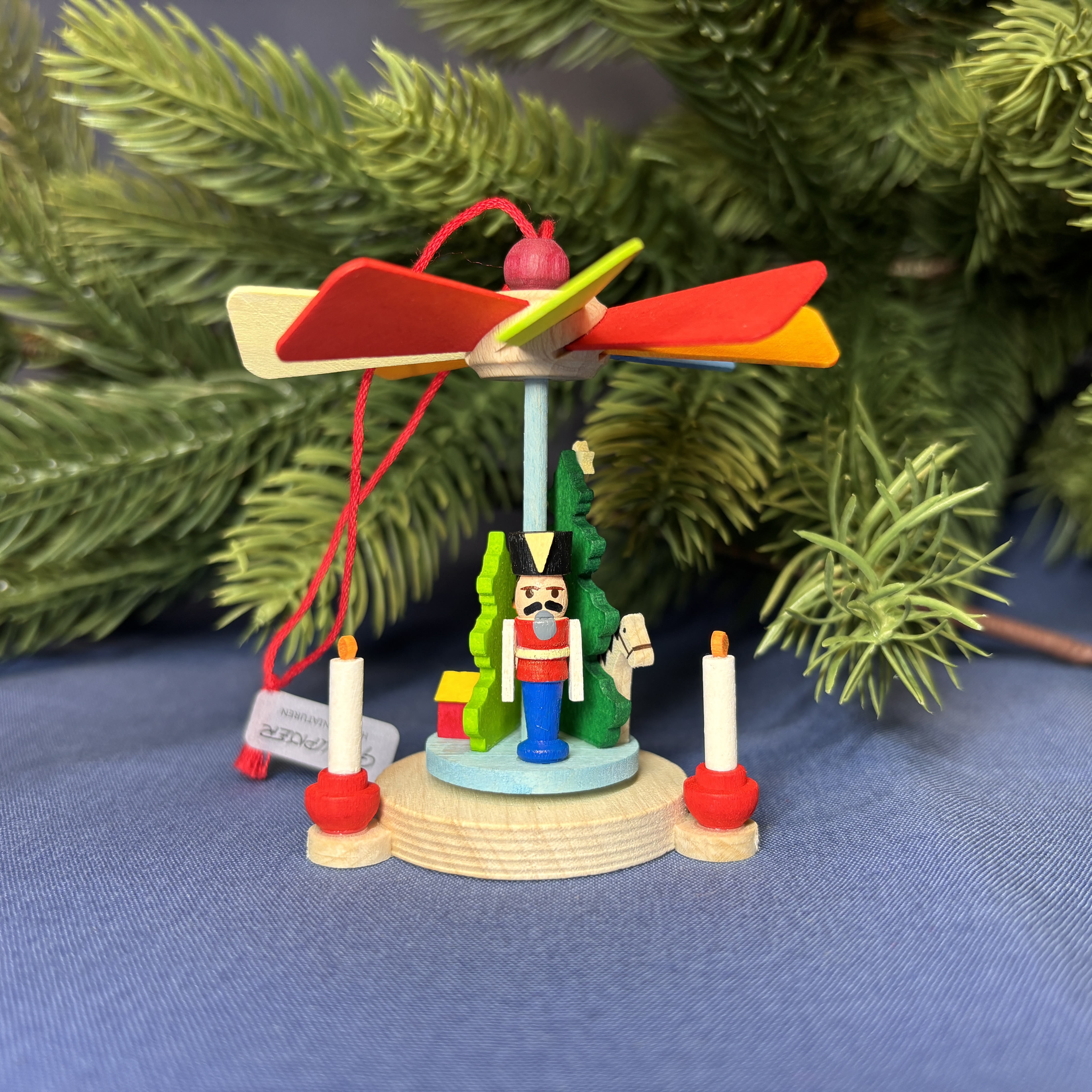 Baumanhänger Pyramide Nußknacker