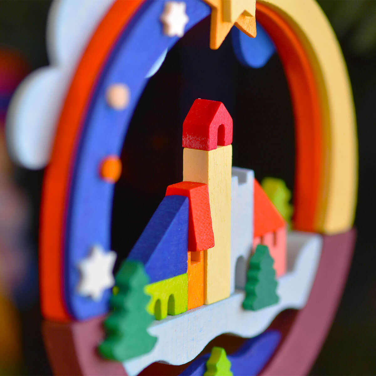 Erzgebirgische Dioramen als Baumschmuck mit Arche Noah