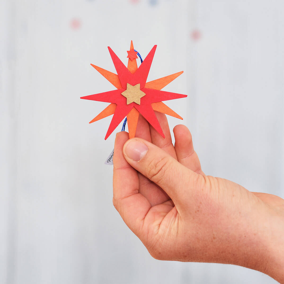 Weihnachtsstern als Baumschmuck weiss