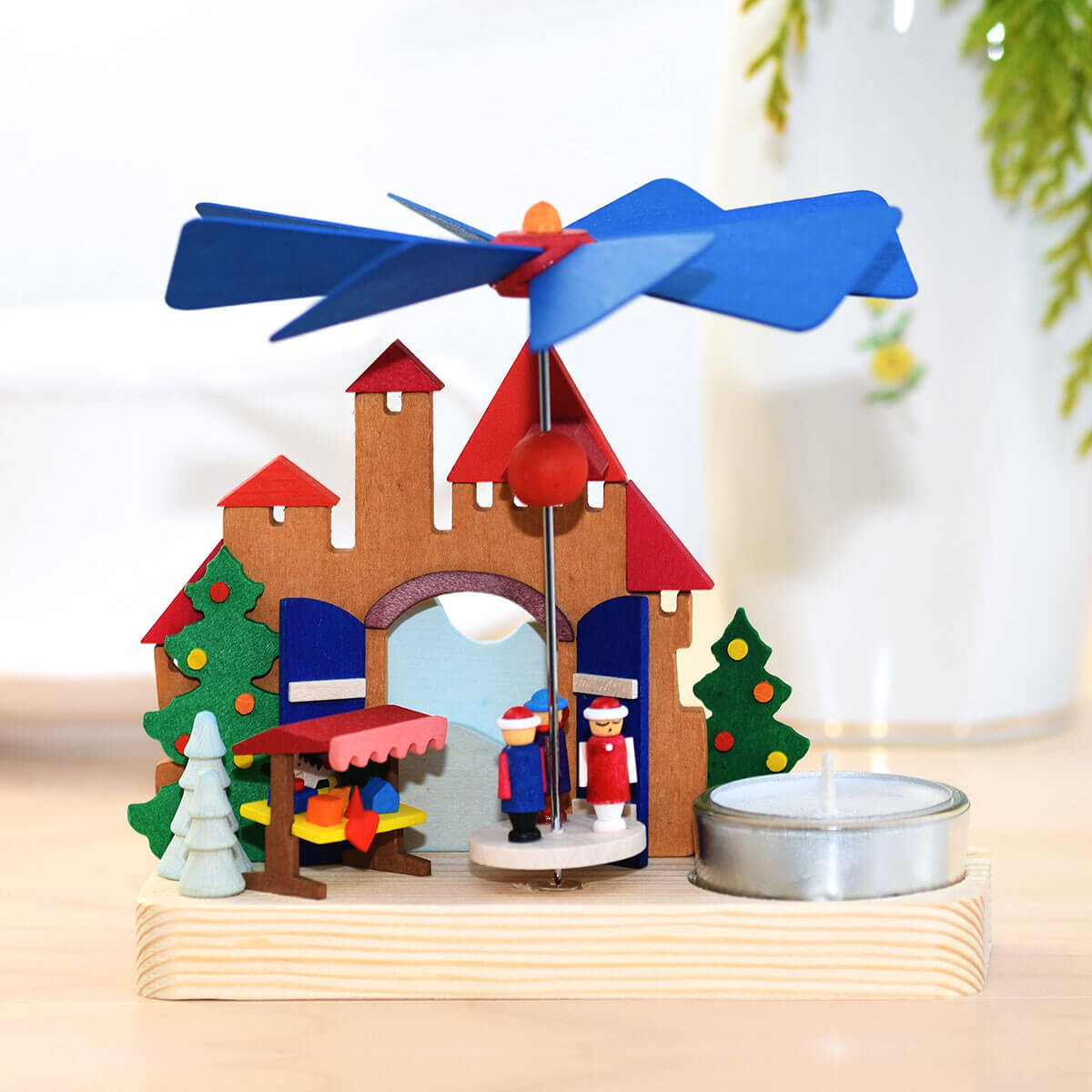 Teelichtpyramide Weihnachtsmarkt
