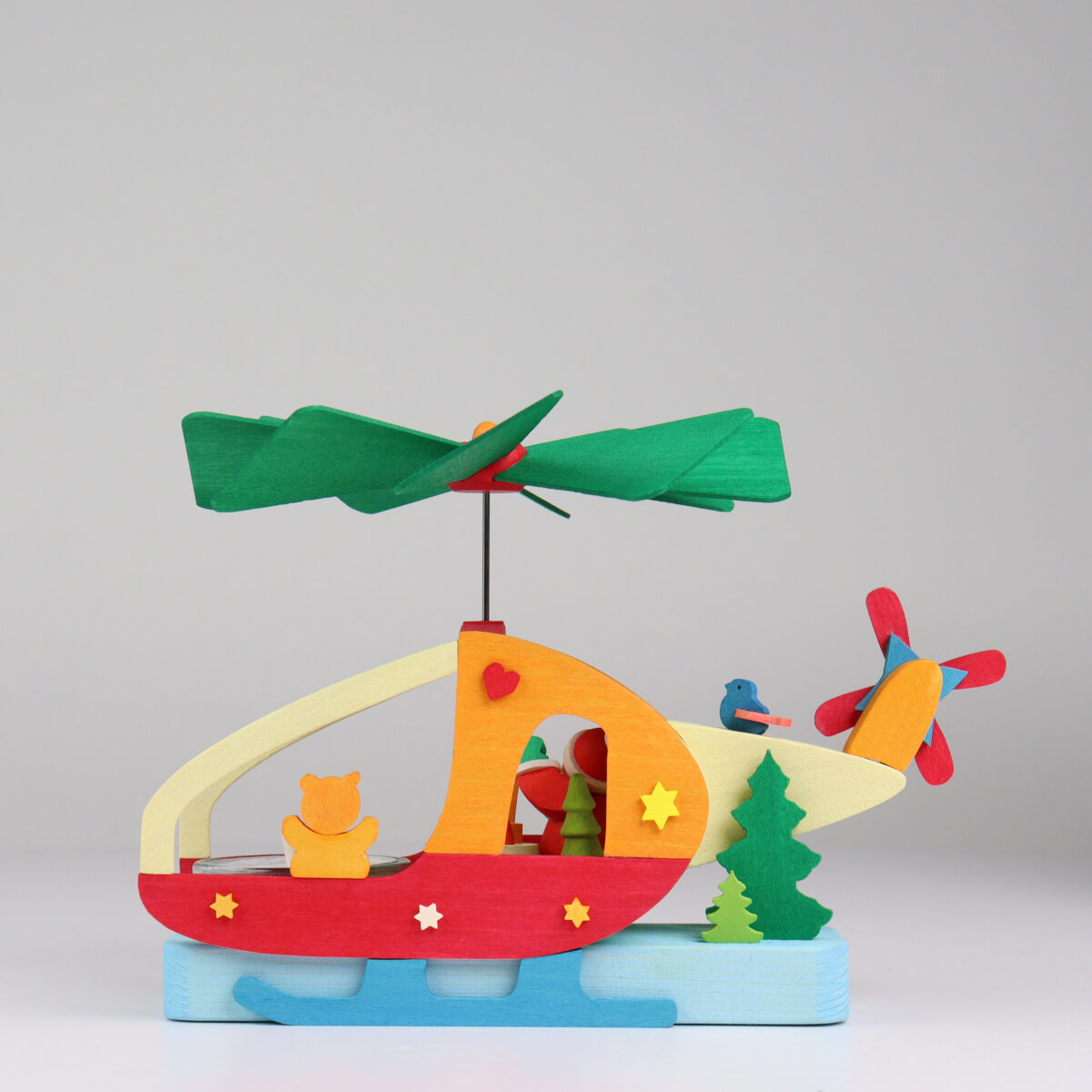 Teelichtpyramide Wichtel im Hubschrauber