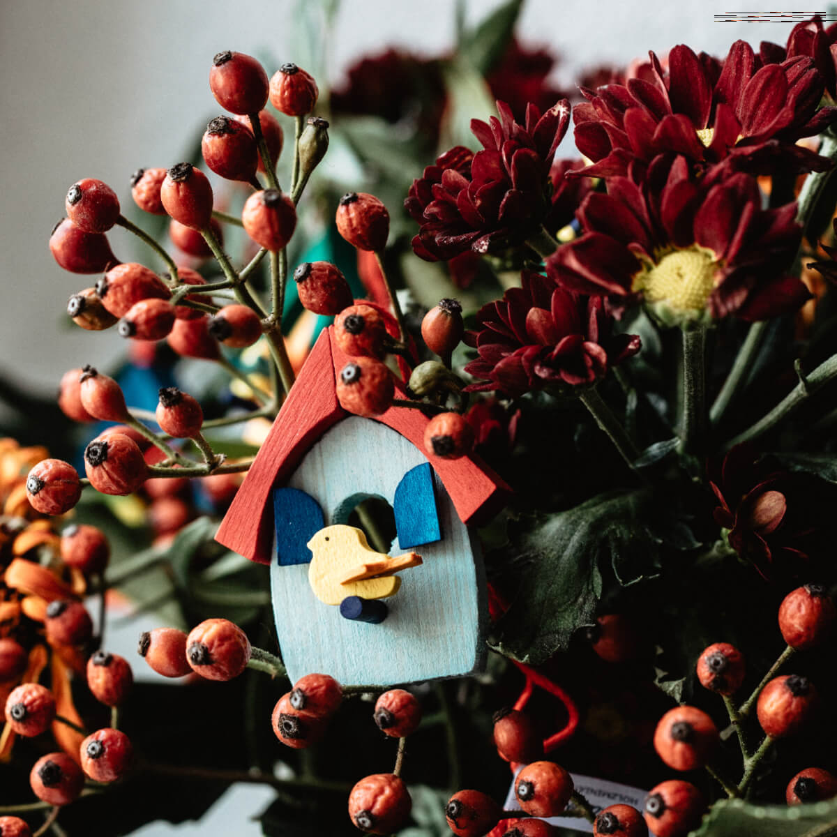 Vogelhaus als Baumschmuck hellblau