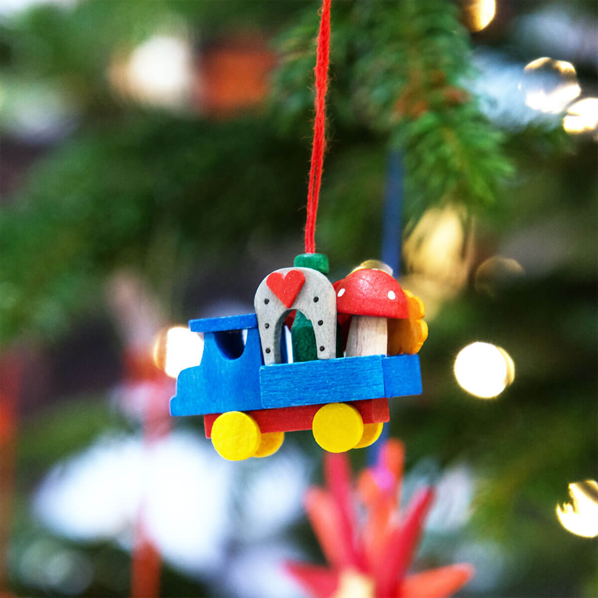 Glücksauto als Baumschmuck