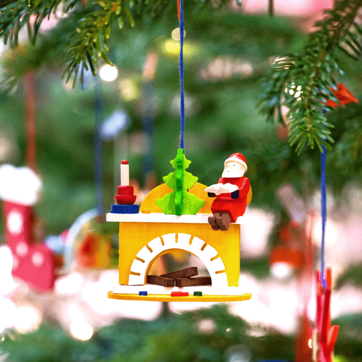 Small Fireplace Ornament with teddy