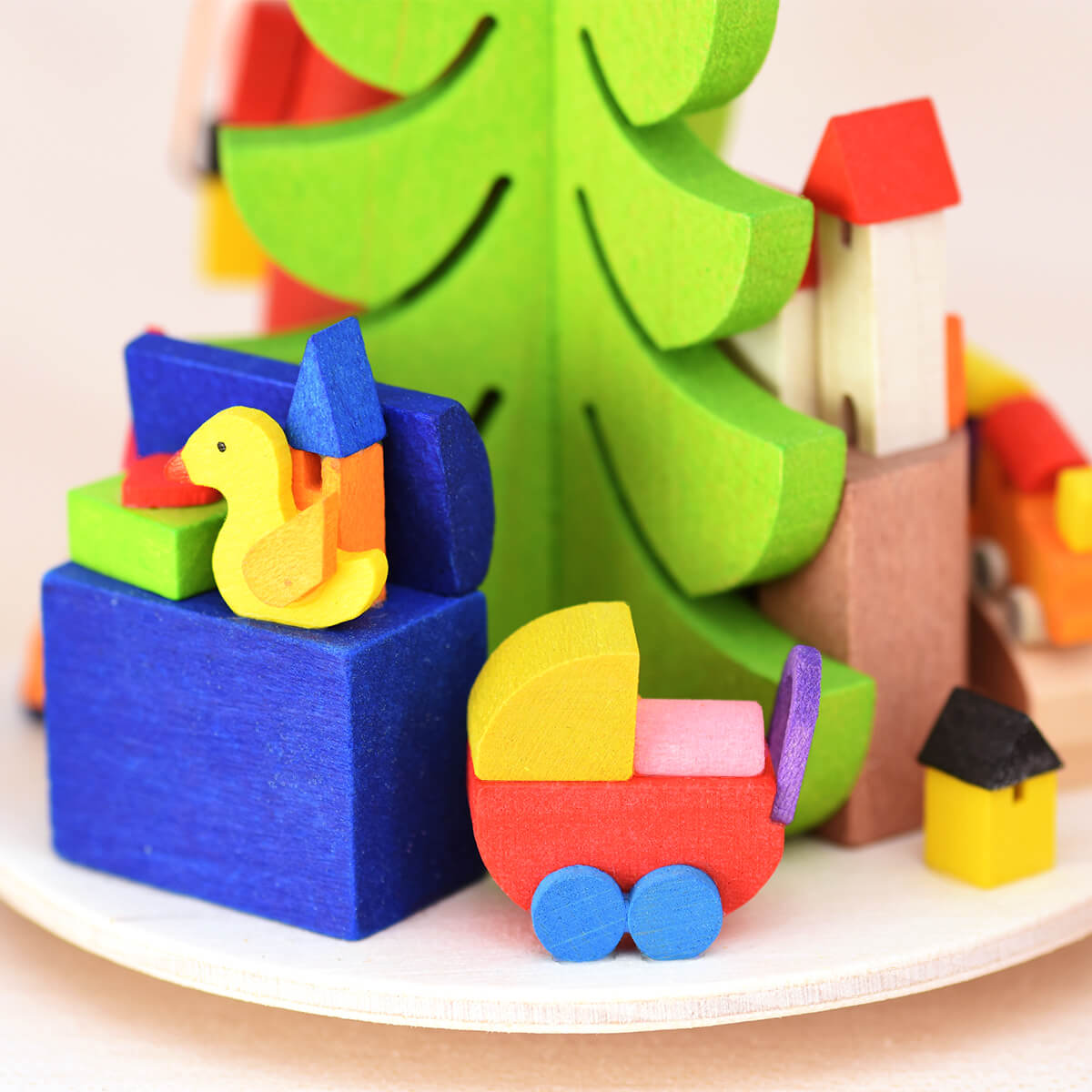 Teelichtpyramide Weihnachtsmann, 28 cm