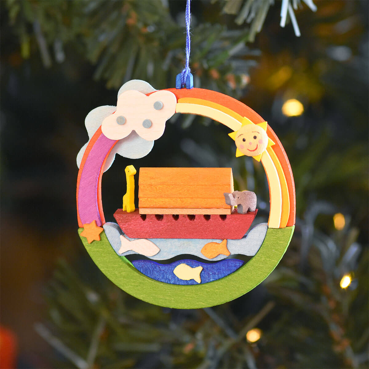 Erzgebirgische Dioramen als Baumschmuck mit Arche Noah