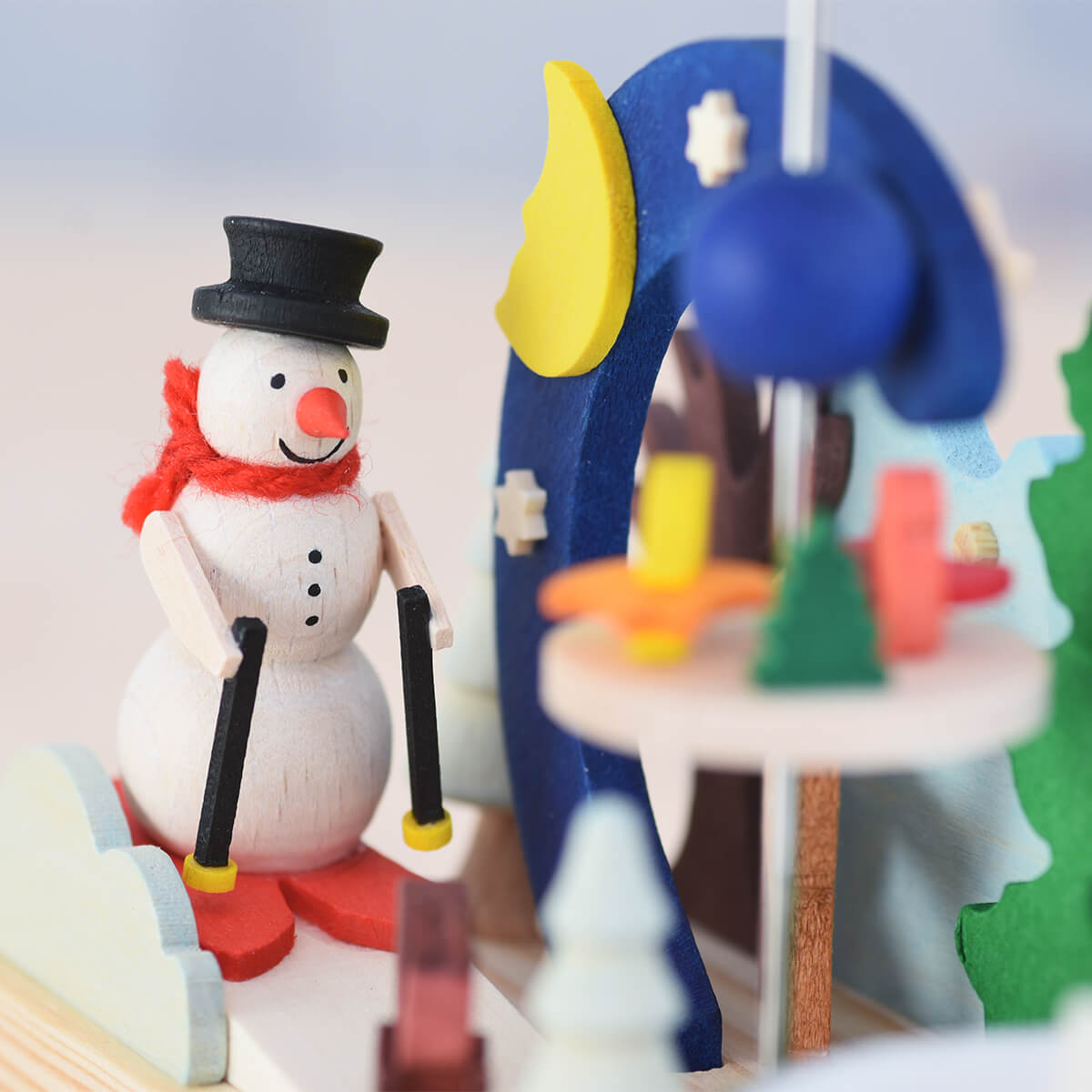 Teelichtpyramide Schneemann